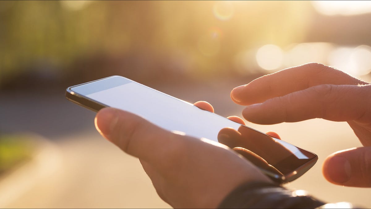 Everyday Mobile Plan Solutions Built for Stress-Free Travel Communication